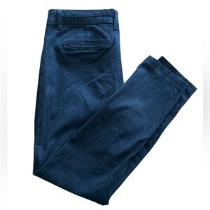 GAP Slim City Capris with Slim Fit and Smooth Texture Black Size 8